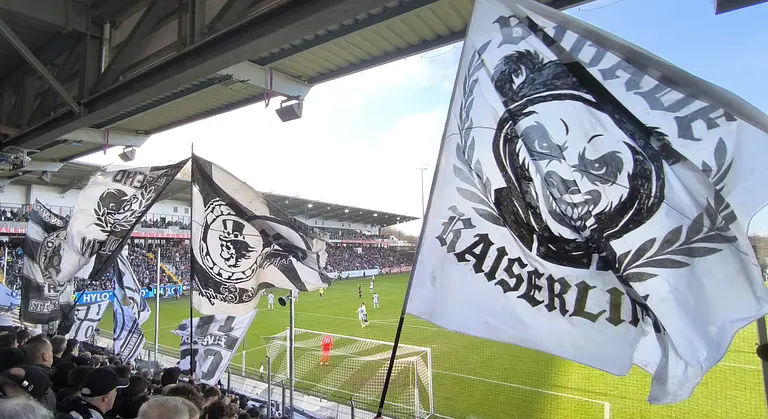 photo Waldstadion Kaiserlinde