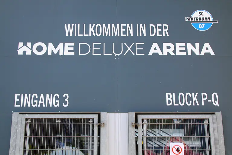 photo Home Deluxe Arena