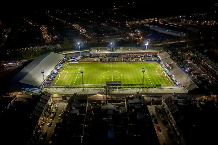 photo Kenilworth Road Stadium